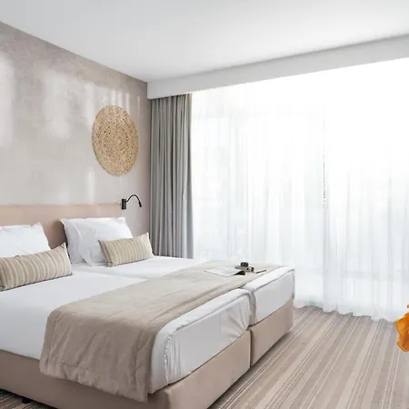 Отель Perla Tui Suneo (adults Only) 4*