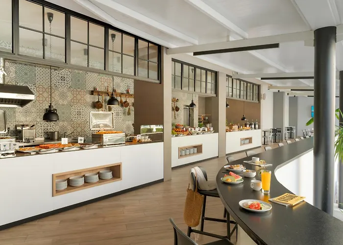 Szálloda Perla Tui Suneo (adults Only) Napospart